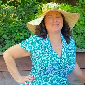 Meet your Posher, Helen